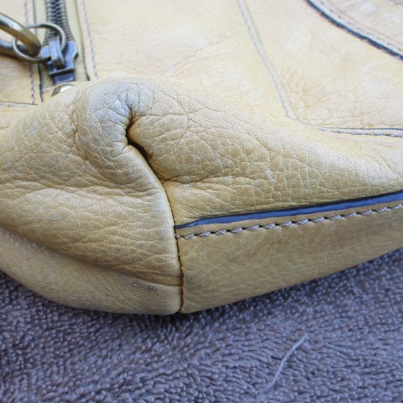 Fossil Tan Purse - Picture 6 of 16